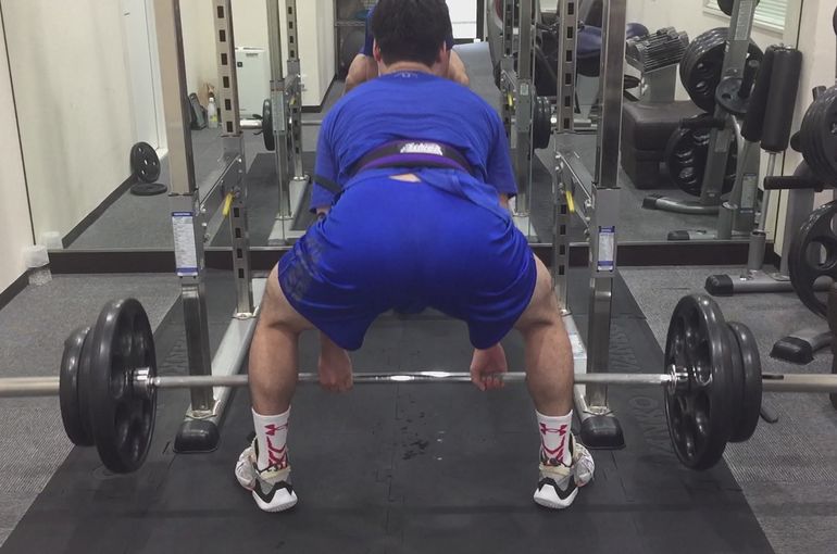 デッドリフトで瞬発力を高める 初心者が足を速くするためにデッドリフトで意識するべき5つのポイント 125