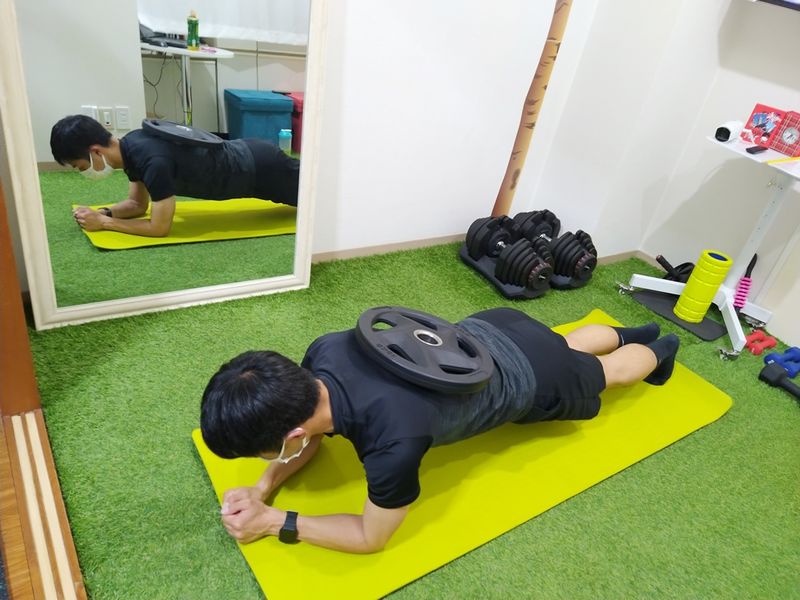 川口市パーソナルトレーニングサッカープランク